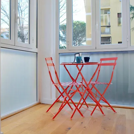 Modern, Spacious And Bright In