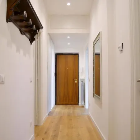 Modern, Spacious And Bright In